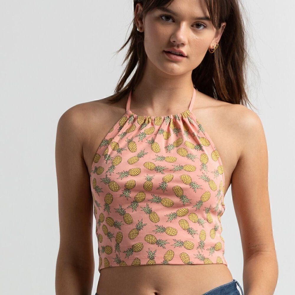 FULL TILT Peach Pineapple Halter Top. Size Medium. NWOT